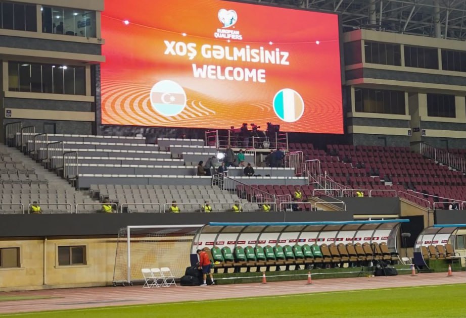 Azərbaycan və Fransa yığmalarının start heyətləri Azərbaycan və Fransa yığmalarının start heyətləri