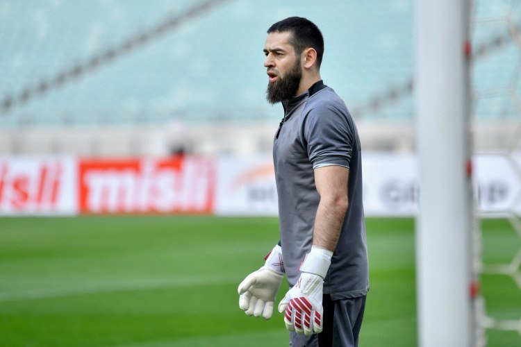 Şahruddin Məhəmmədəliyev Fransa millisi ilə oyunda zədələndi Şahruddin Məhəmmədəliyev Fransa millisi ilə oyunda zədələndi