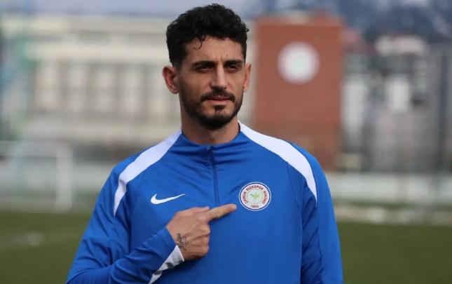 Türkiyə millisinin futbolçusu İngiltərə klubunun HƏDƏFİNDƏ