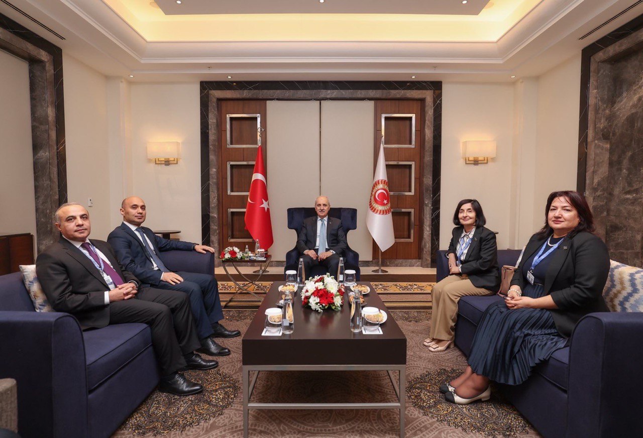 Qaya Məmmədovun rəhbərlik etdiyi nümayəndə heyəti Numan Kurtulmuşla görüşdü – FOTO Qaya Məmmədovun rəhbərlik etdiyi nümayəndə heyəti Numan Kurtulmuşla görüşdü – FOTO