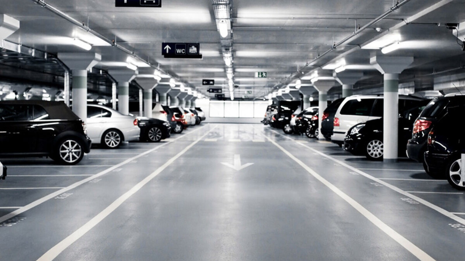 Bakıda bəzi parkinqlərdə ödəmə sistemi ÇÖKDÜ - VİDEO Bakıda bəzi parkinqlərdə ödəmə sistemi ÇÖKDÜ - VİDEO