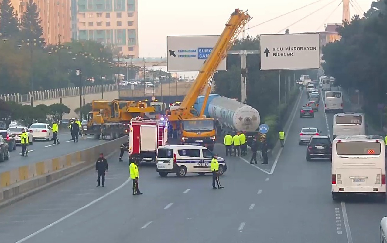 Bakıda AĞIR QƏZA – Bu yolda hərəkət məhdudlaşdırıldı
