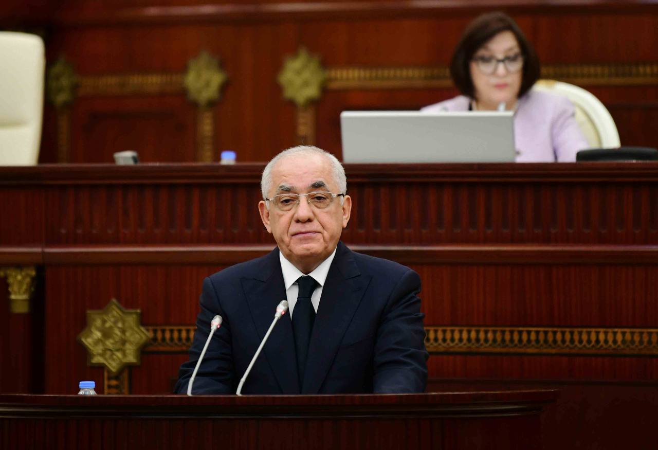 Baş nazir və hökumət üzvləri MİLLİ MƏCLİSDƏ – Büdcə müzakirələri BAŞLADI