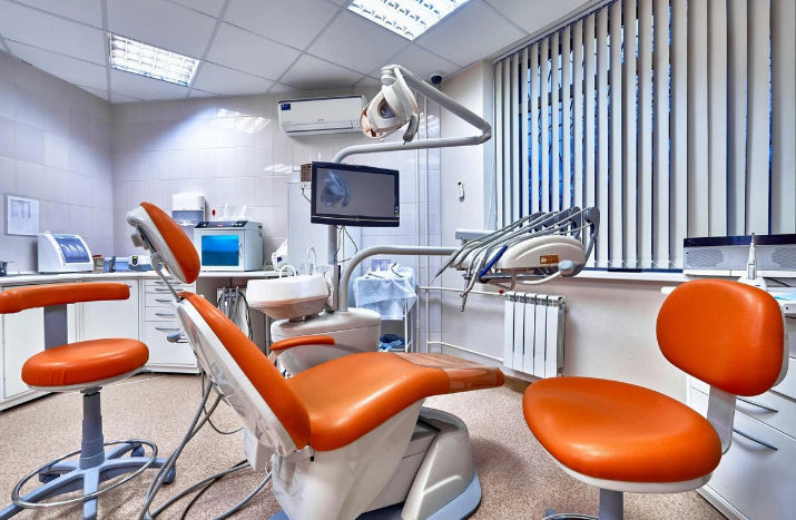 Cəlilabadda diş poliklinikasında çürümüş kişi meyiti tapıldı