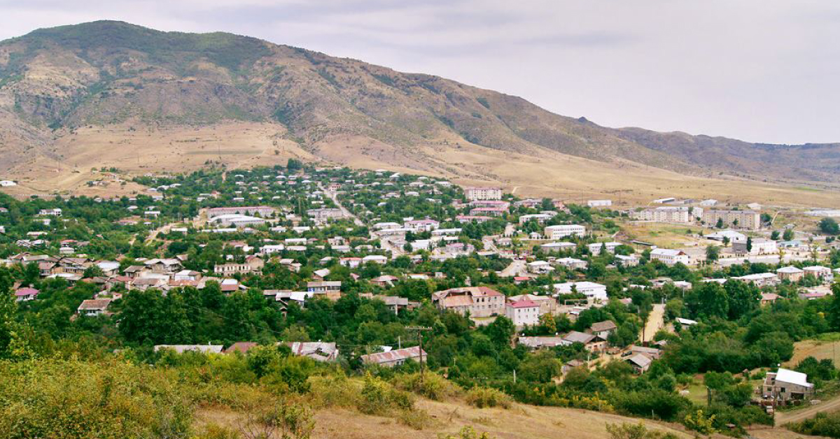 Hadrut qəsəbəsinə 17 ailə yola salındı – FOTO