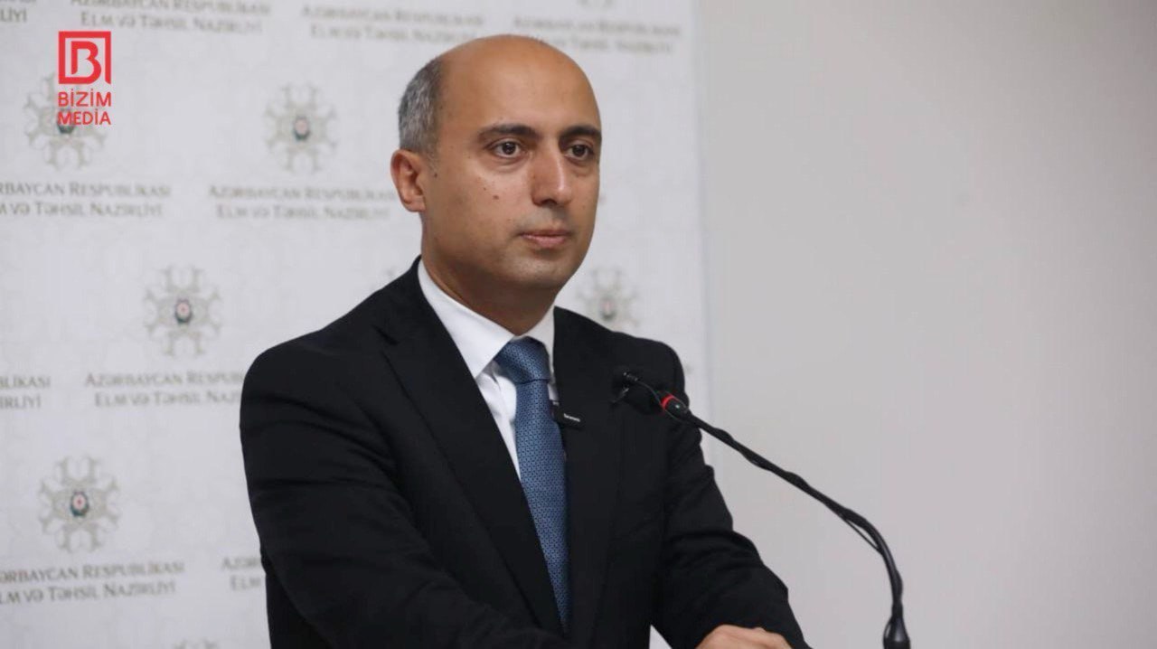 “Bu gün məktəblərdə müəllimin oturmağa yeri yoxdur” – VİDEO “Bu gün məktəblərdə müəllimin oturmağa yeri yoxdur” – VİDEO