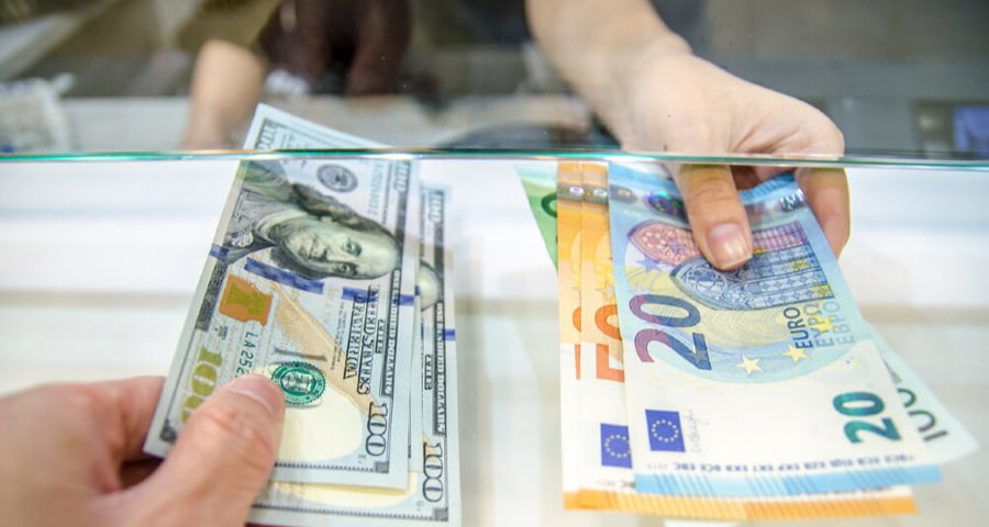 Avro və rubl bahalaşdı, dollar isə... – YENİ MƏZƏNNƏ Avro və rubl bahalaşdı, dollar isə... – YENİ MƏZƏNNƏ