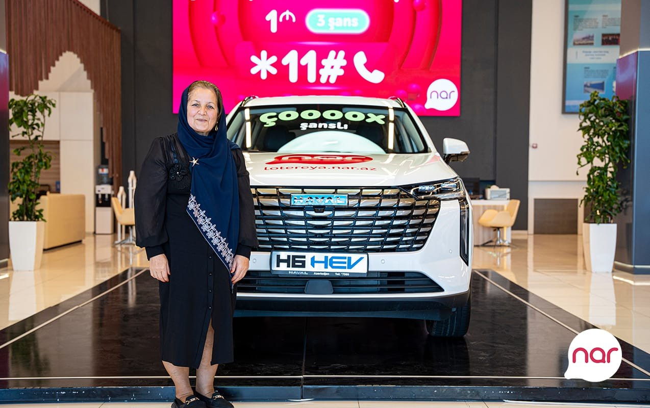 “Nar”ın həyəcan dolu lotereyasının növbəti qalibi yeni avtomobilinin açarlarını təhvil aldı