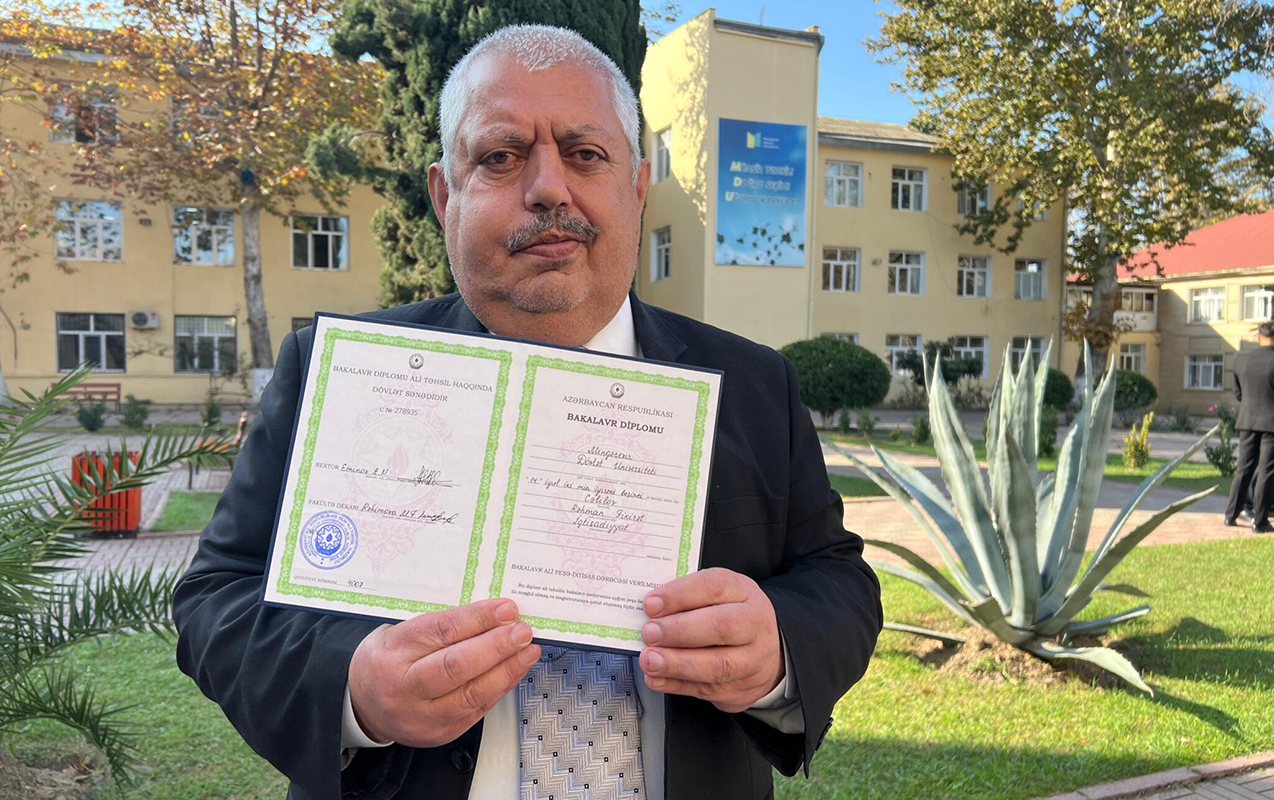62 yaşında universitet MƏZUNU OLDU 62 yaşında universitet MƏZUNU OLDU