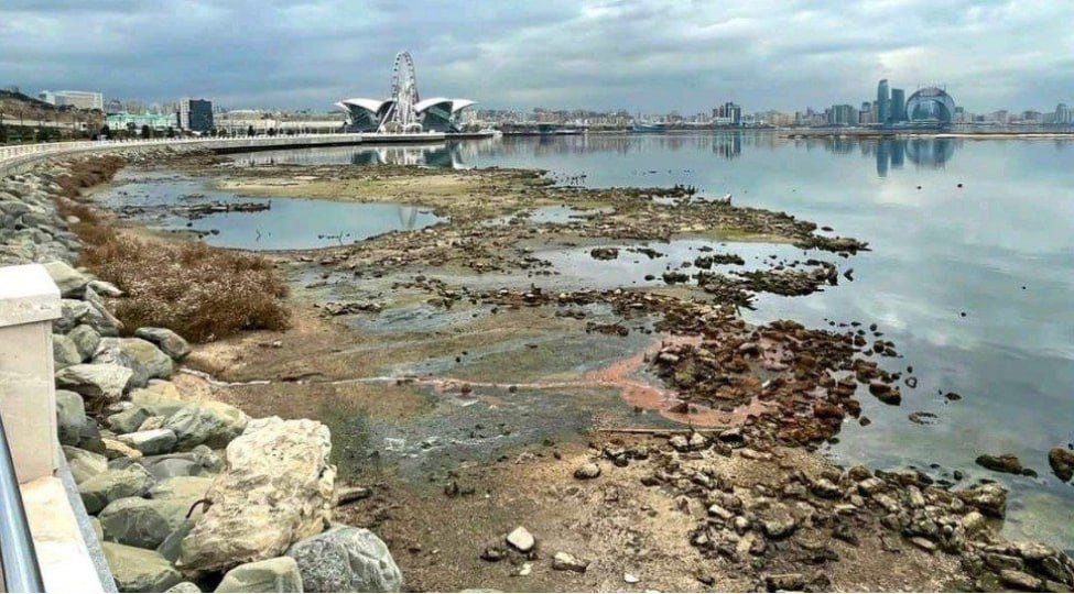 Xəzərdə suyun azalması ilə bağlı HƏYƏCAN TƏBİLİ – Qorxunc xəstəliklər ARTA BİLƏR Xəzərdə suyun azalması ilə bağlı HƏYƏCAN TƏBİLİ – Qorxunc xəstəliklər ARTA BİLƏR