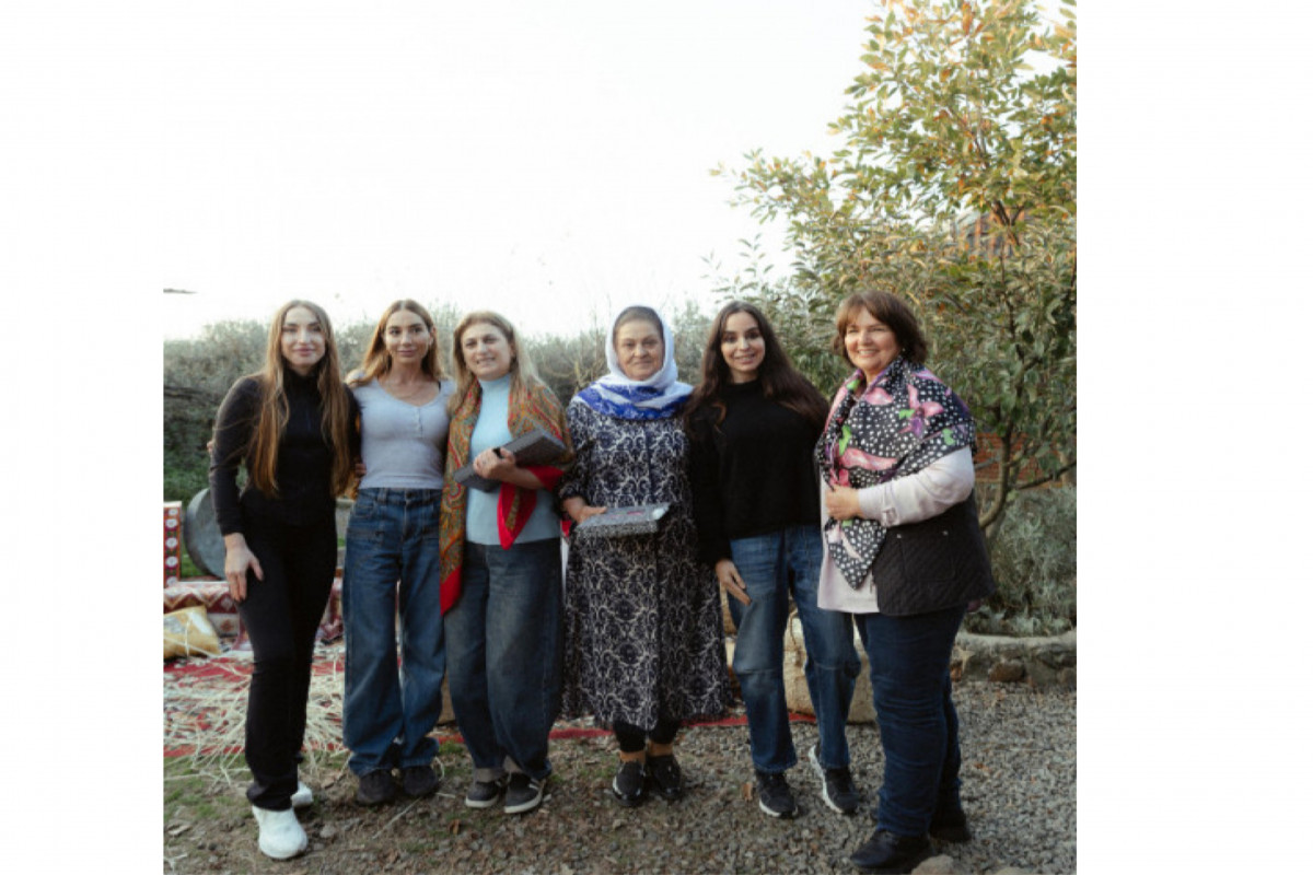 Prezidentin qızları və gəlini Lənkəranda fermer təsərrüfatı ilə tanış olublar - FOTO