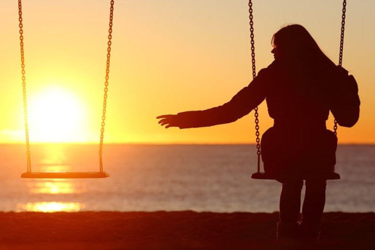 Tək yaşamaq TRENDİ – İnsanlar münasibətdə niyə QAÇIRLAR?