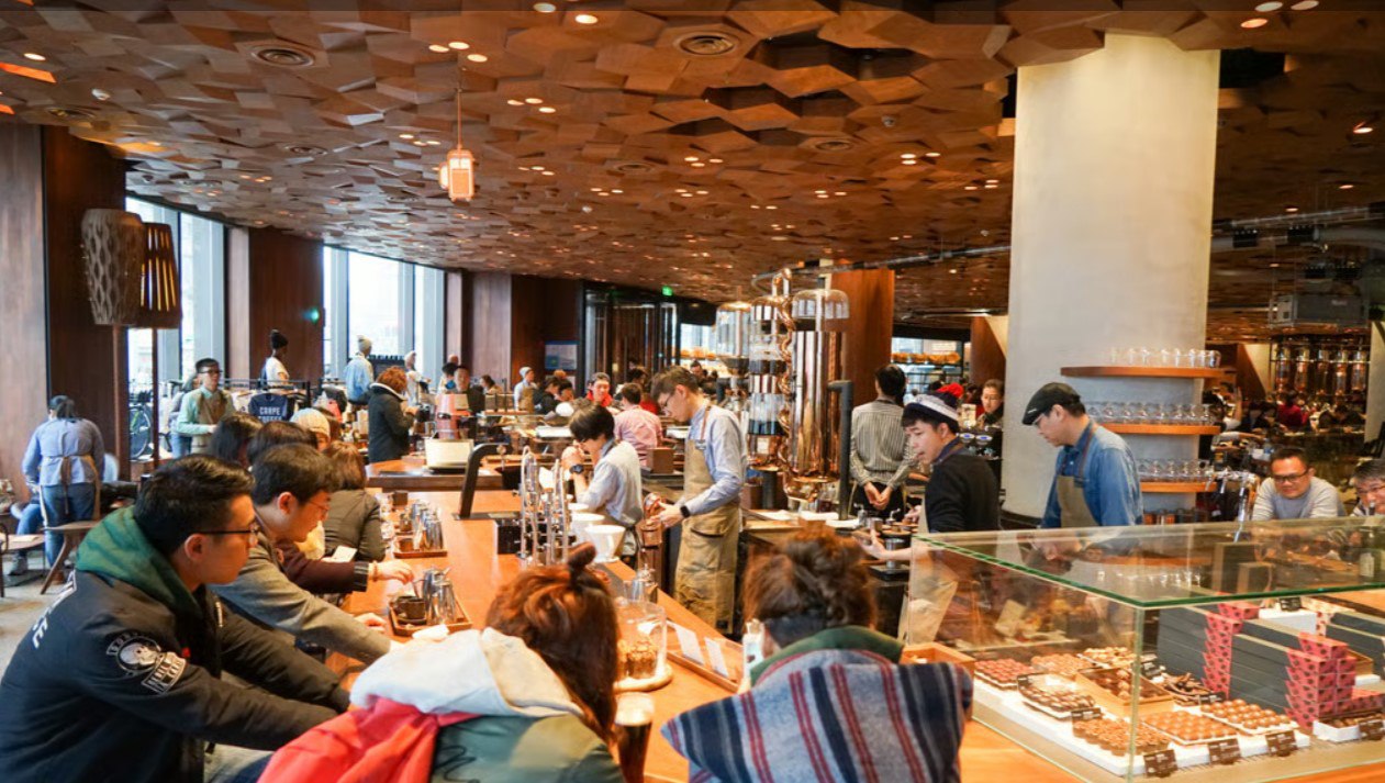 Pekində 6 dollara tarakanlı və qurdlu qəhvə dadmaq olar - FOTO