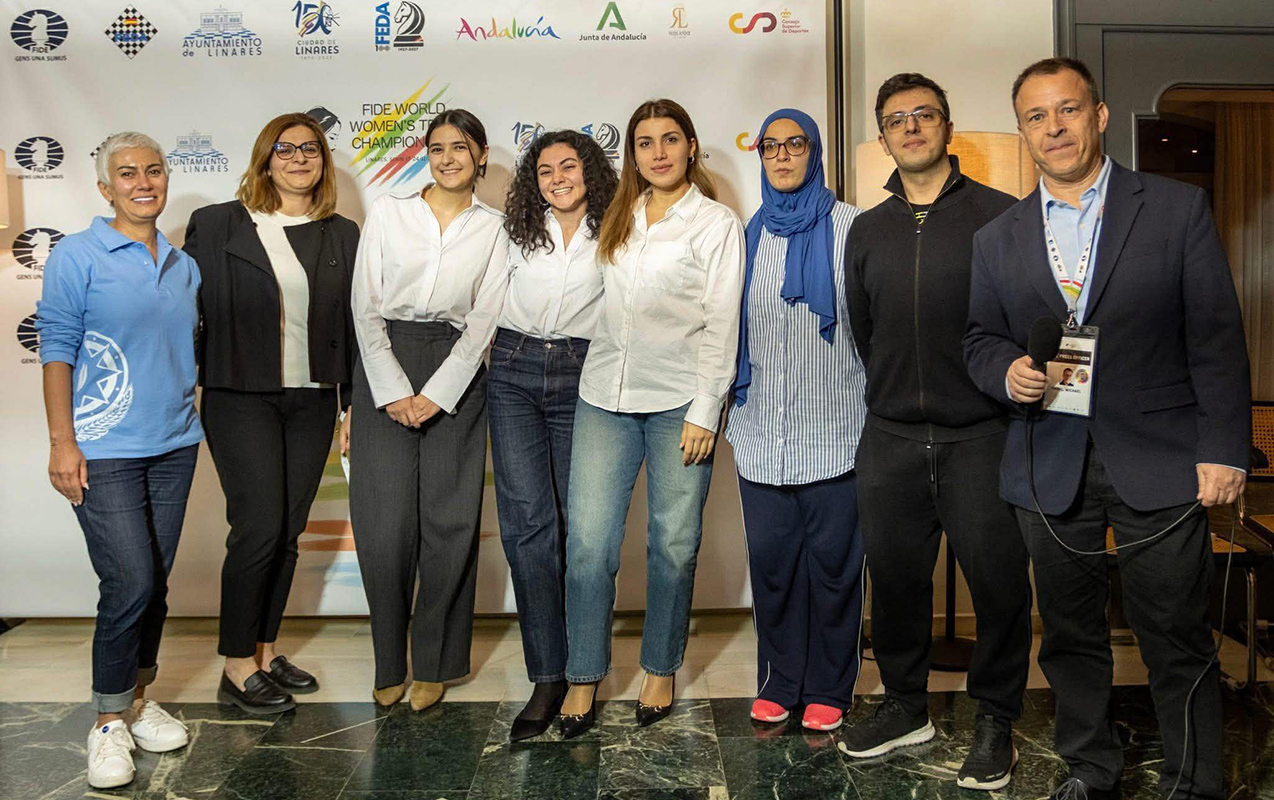 Qadın şahmatçılarımızdan tarixi nəticə! - FOTO