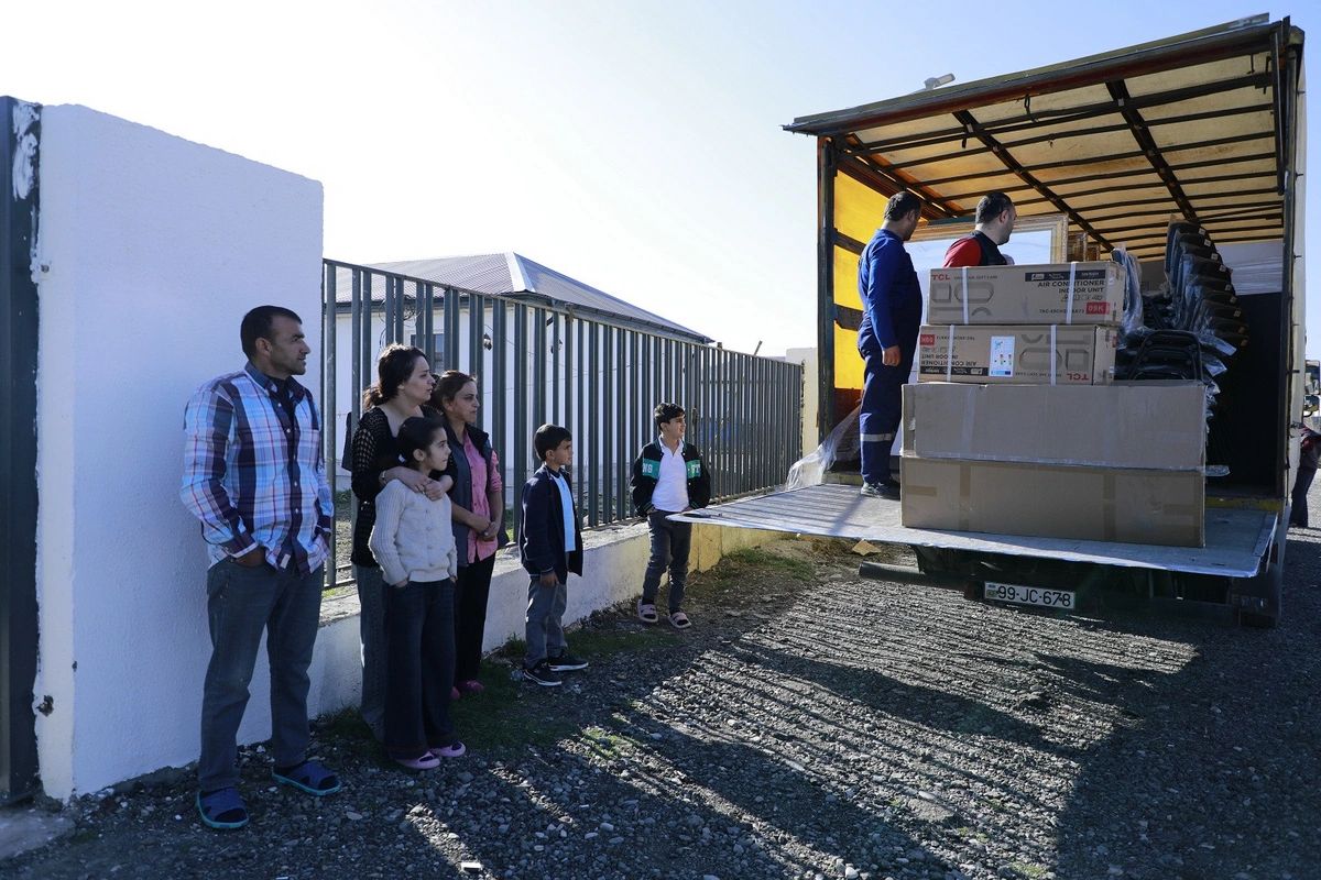 Azad olunmuş ərazilərdə daha bir qrup şəxs üçün kiçik ailə biznesləri YARADILDI - FOTO