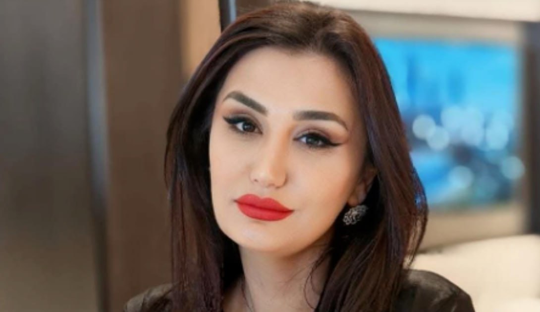 Tanınmış aktrisa Bakı-Sumqayıt avtobusunun sürücüsünü "102"yə şikayət edəcək - Tələbələrlə mahnı oxuyurmuş