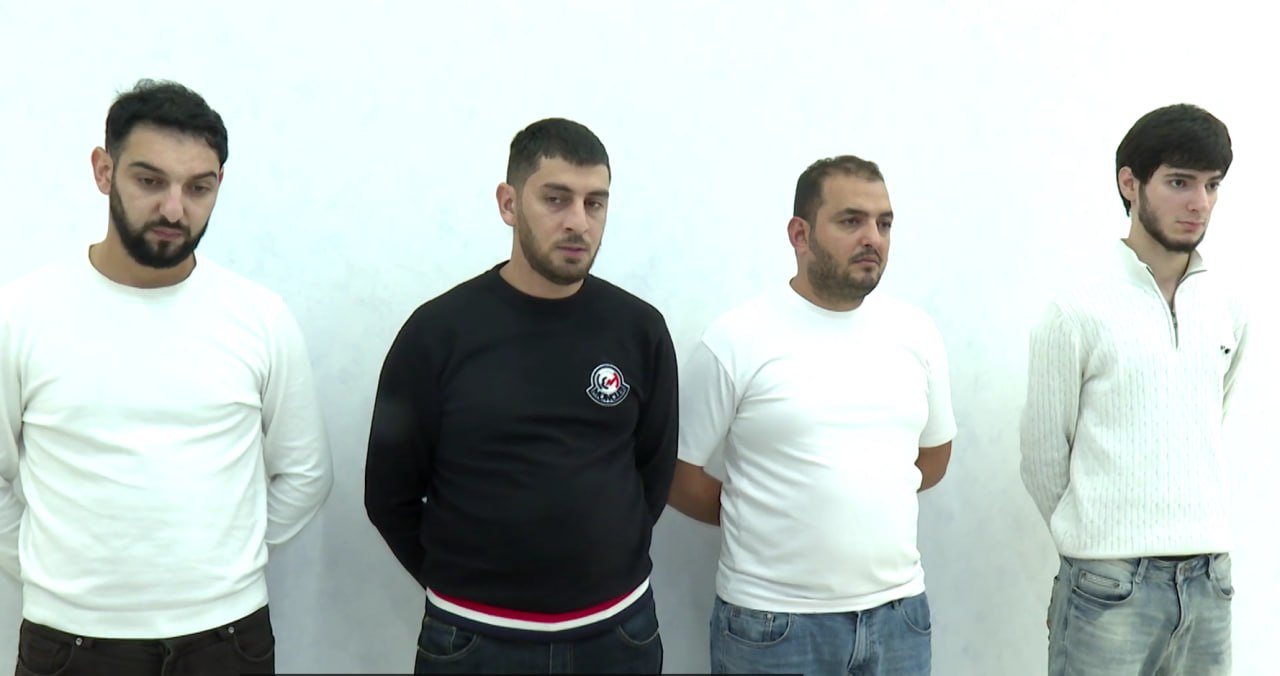 Onlayn qumar və kazino oyunları təşkil edən daha iki dəstə tutuldu – VİDEO