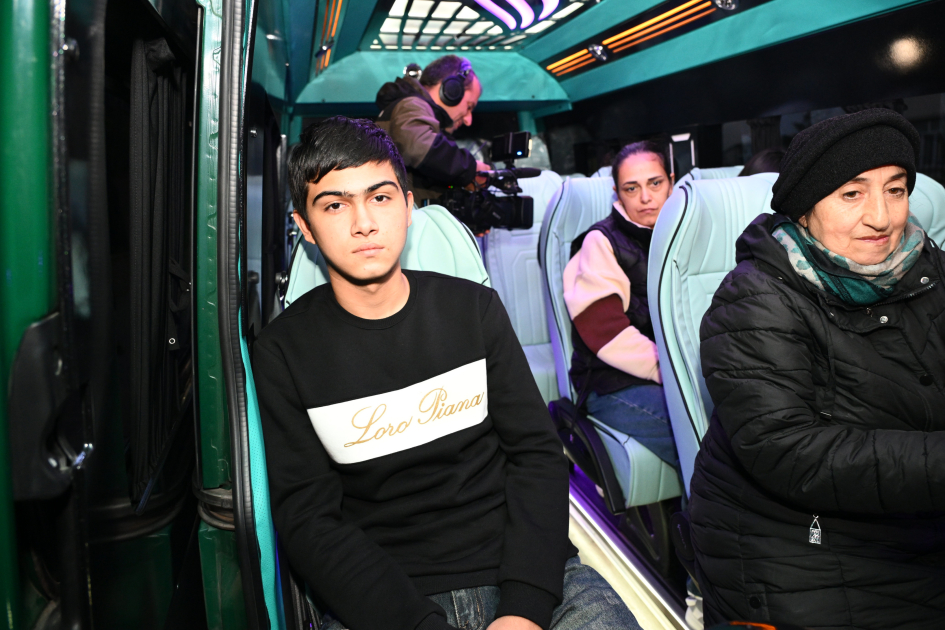 Kəlbəcərə növbəti köç yola salındı – FOTO