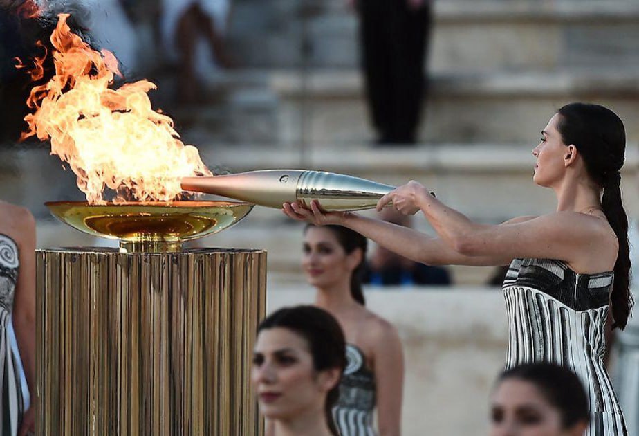 Qış Olimpiya Oyunlarının məşəli yandırıldı - VİDEO