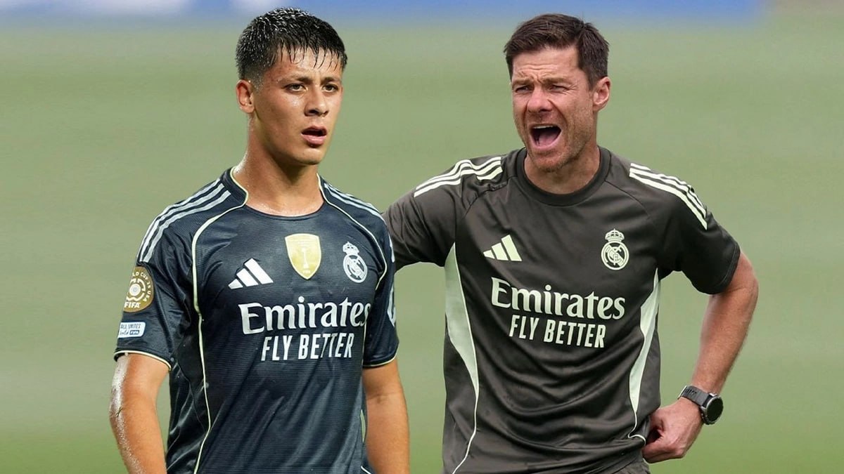 Xabi Alonso Arda Gülerdən üzr istədi Xabi Alonso Arda Gülerdən üzr istədi