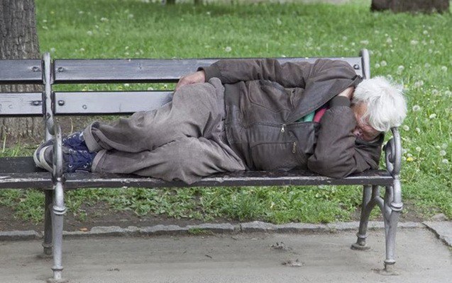 Bakıda “bomj” öldü