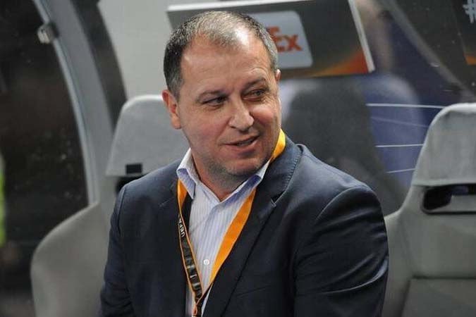 “Neftçi”nin yeni baş məşqçisi yanvarda gələcək