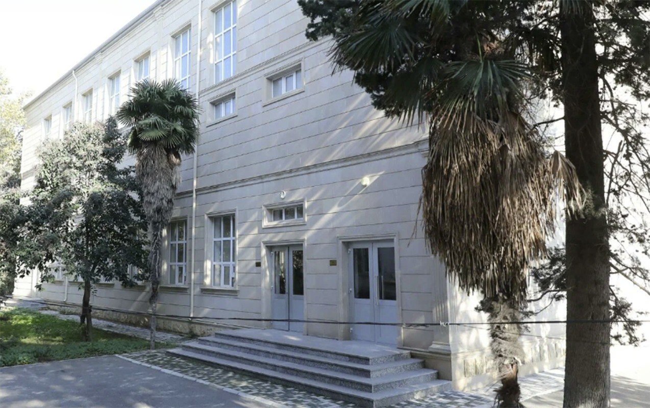 Bakıda bu məktəb söküləcək - Yenisi tikiləcək Bakıda bu məktəb söküləcək - Yenisi tikiləcək