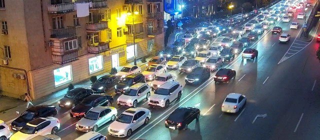 Sürücülərin DİQQƏTİNƏ: Bəzi yollarda tıxac var - FOTO