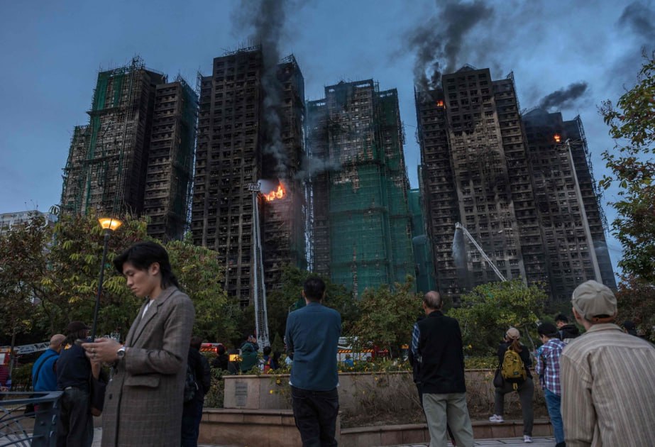 Honkonqdakı yanğında ölənlərin sayı 146-ya çatdı Honkonqdakı yanğında ölənlərin sayı 146-ya çatdı