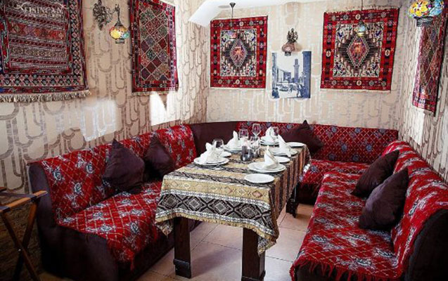 Müştəri kafe sahibini döydü – HƏBS EDİLDİ