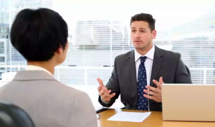 İş müsahibəsində bunu edənlər cərimələnir