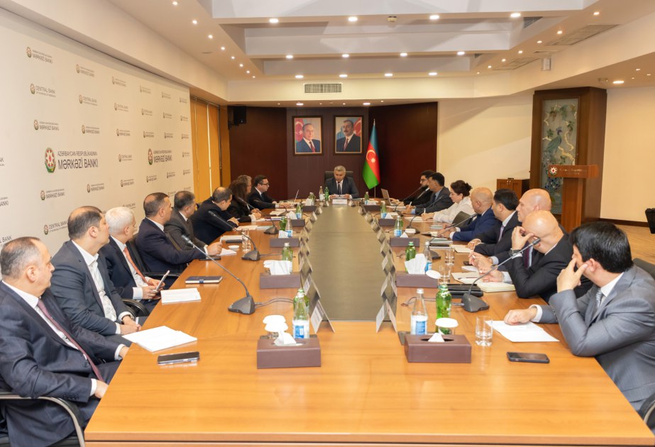 Azərbaycanda maliyyələşmə imkanlarının genişləndirilməsi MÜZAKİRƏ OLUNDU Azərbaycanda maliyyələşmə imkanlarının genişləndirilməsi MÜZAKİRƏ OLUNDU