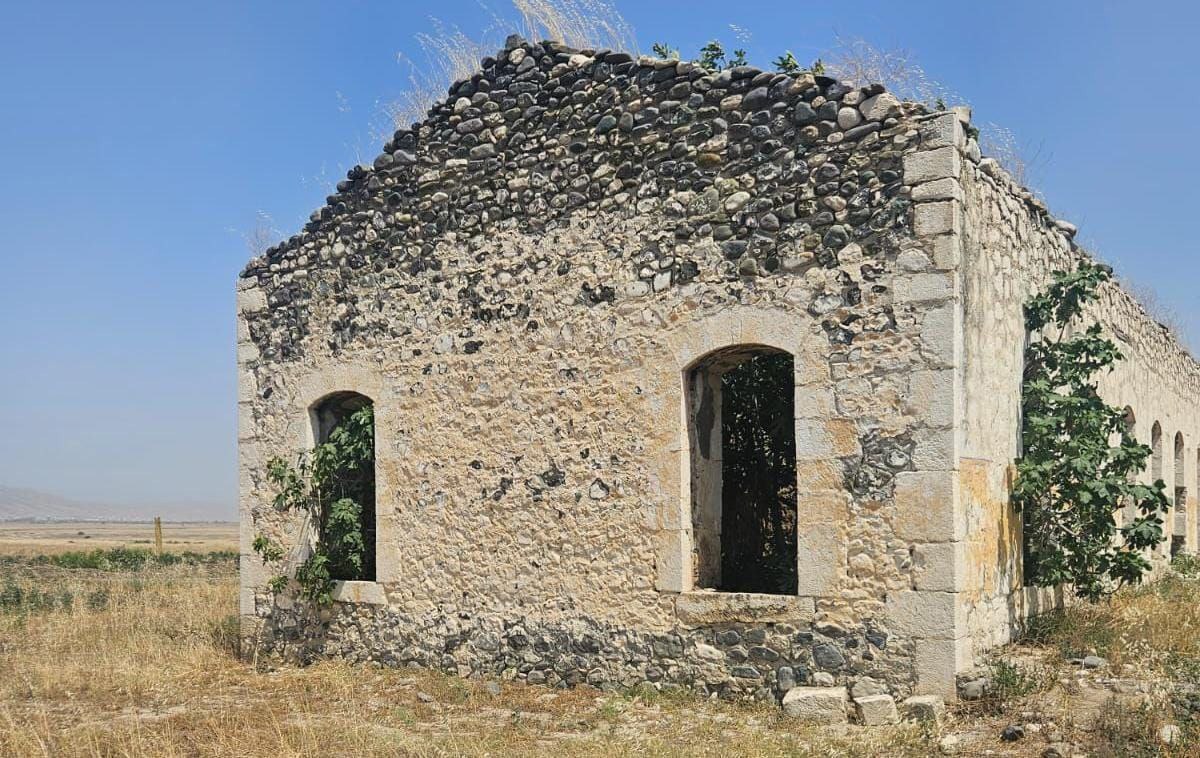 Azad edilmiş ərazilərdə daha 25 abidənin yeri müəyyən edildi – FOTO