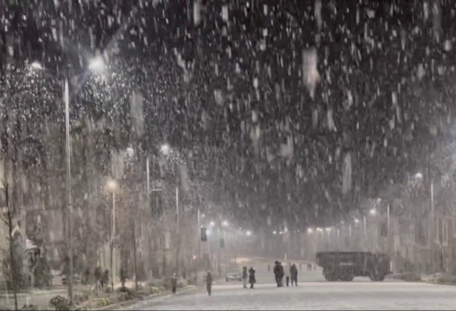 Kəlbəcərə güclü qar yağır - VİDEO Kəlbəcərə güclü qar yağır - VİDEO