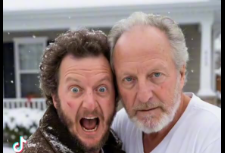 "Evdə Tək"in aktyorlarının təsirli görüntüləri - VİDEO "Evdə Tək"in aktyorlarının təsirli görüntüləri - VİDEO