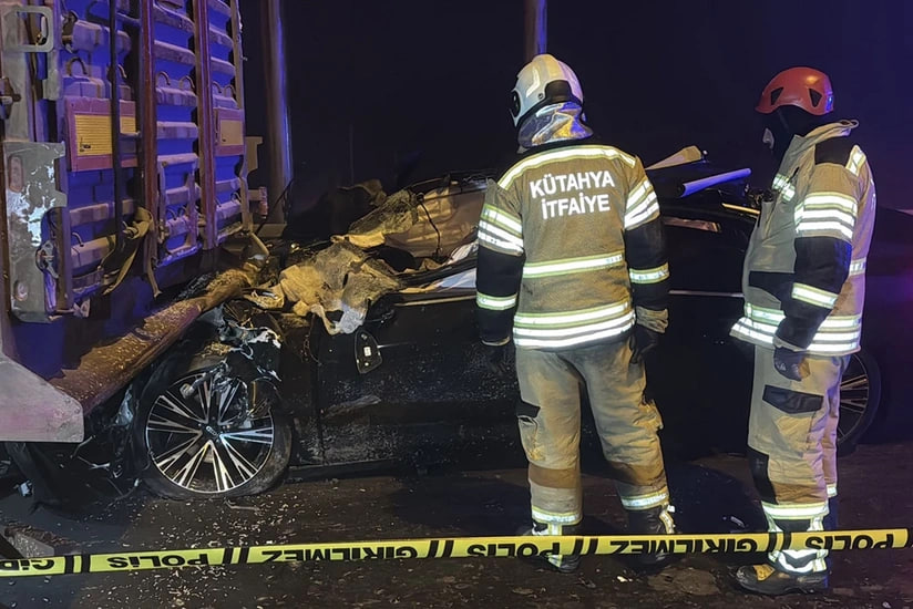 Türkiyədə ağır qəza: 4 nəfər öldü Türkiyədə ağır qəza: 4 nəfər öldü