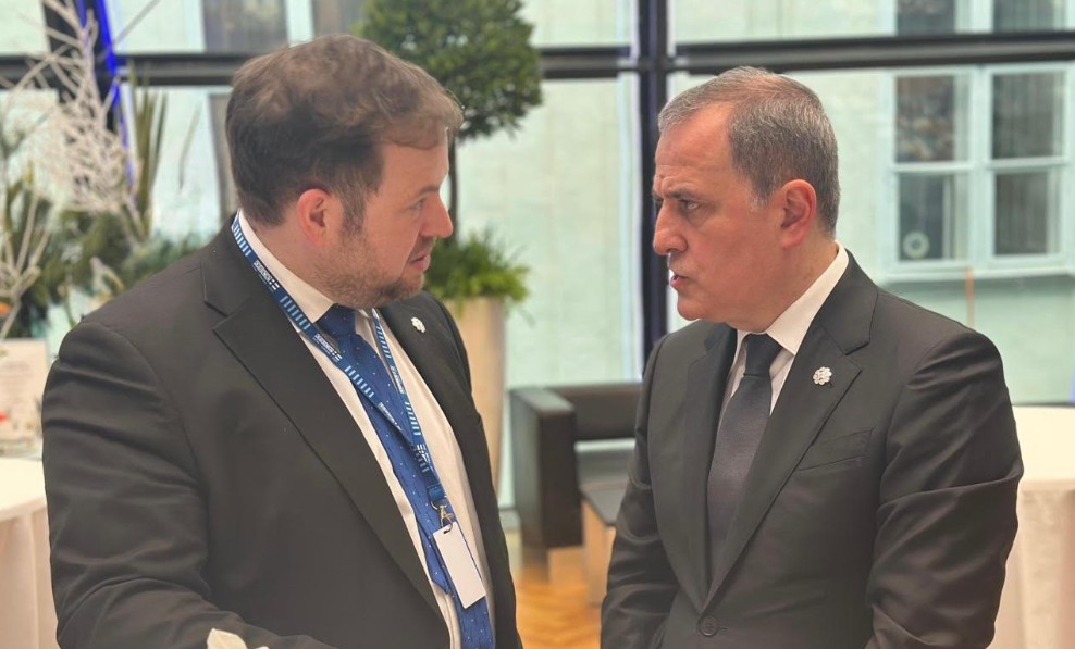 Ceyhun Bayramov Britaniyanın dövlət naziri ilə GÖRÜŞDÜ - Nələr müzakirə edildi? Ceyhun Bayramov Britaniyanın dövlət naziri ilə GÖRÜŞDÜ - Nələr müzakirə edildi?