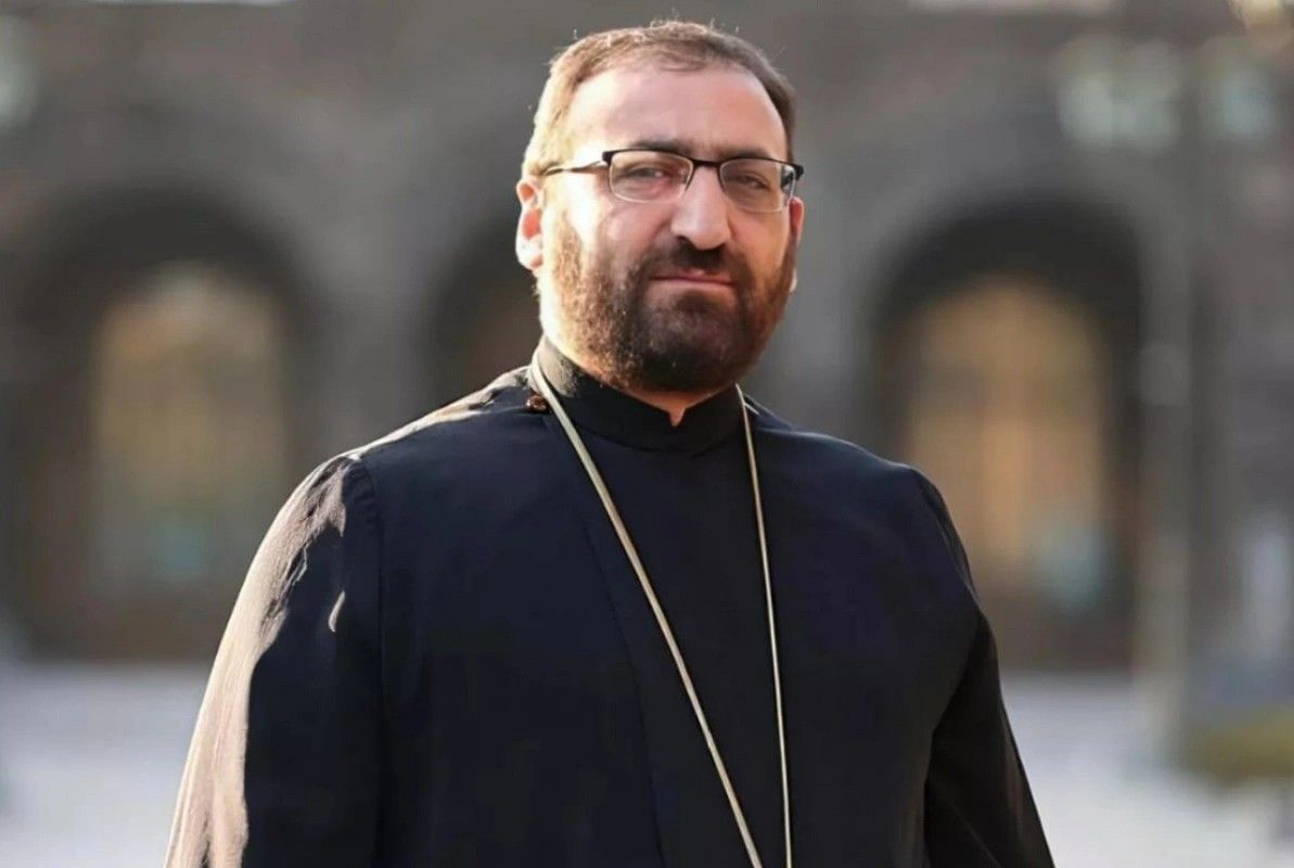 Erməni arxiyepiskop Arşak Xaçatryan SAXLANILDI