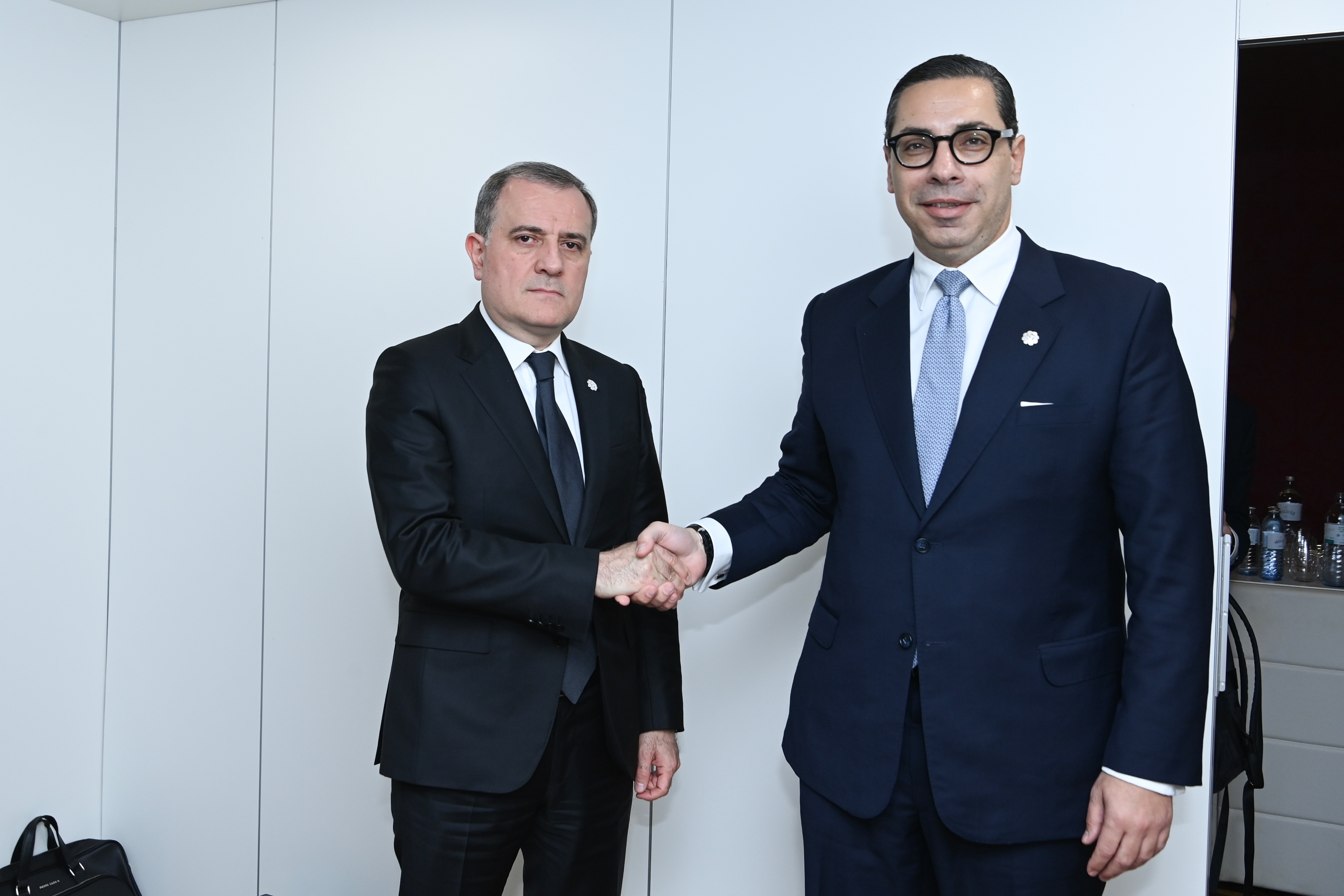 Azərbaycan və Kipr XİN başçıları regional vəziyyəti müzakirə etdi - FOTO