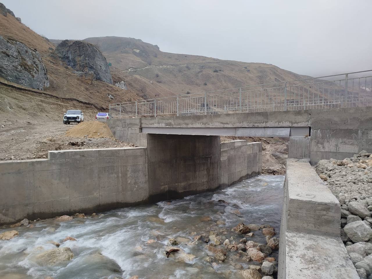 Laza kəndinin sakinlərinə ŞAD XƏBƏR: Yeni körpü istifadəyə verildi - FOTO Laza kəndinin sakinlərinə ŞAD XƏBƏR: Yeni körpü istifadəyə verildi - FOTO