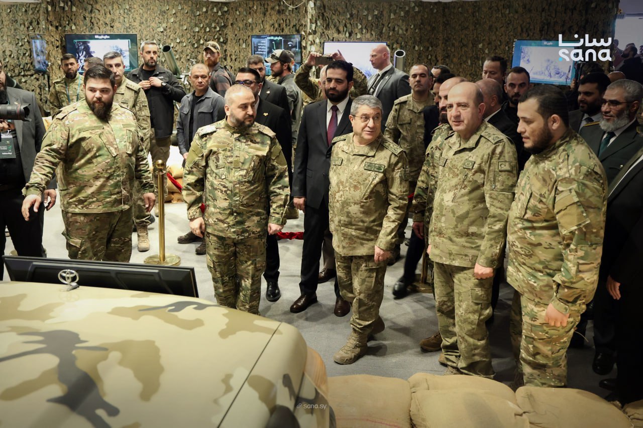 Türkiyə, Rusiya və ABŞ Silahlı Qüvvələrinin nümayəndələri Suriyada hərbi sərgidə iştirak ediblər - FOTO