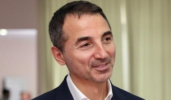 Adnan Əhmədzadənin supermarketi bağlandı - FOTO Adnan Əhmədzadənin supermarketi bağlandı - FOTO