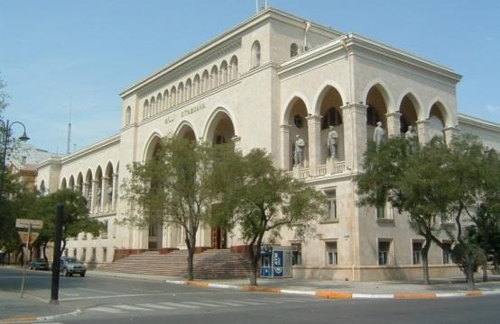 Bakıda 100 ildən çox yaşı olan binada BEŞ MİLYONLUQ XƏZİNƏ qorunur - FOTO Bakıda 100 ildən çox yaşı olan binada BEŞ MİLYONLUQ XƏZİNƏ qorunur - FOTO