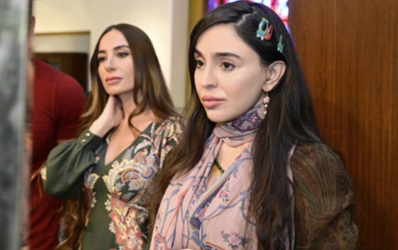 Leyla və Arzu Əliyevalar qızları ilə - FOTO Leyla və Arzu Əliyevalar qızları ilə - FOTO