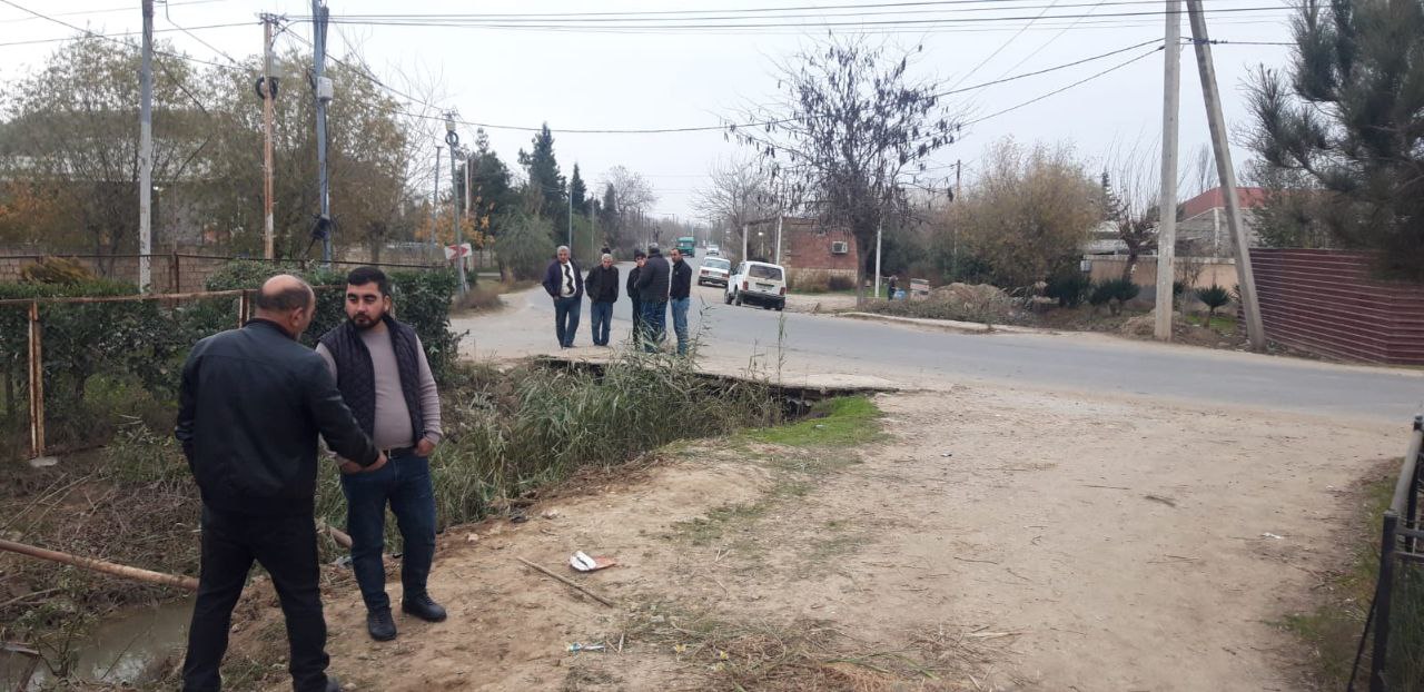 “Lexus” su kanalına aşdı: 5 ölü var - FOTO “Lexus” su kanalına aşdı: 5 ölü var - FOTO