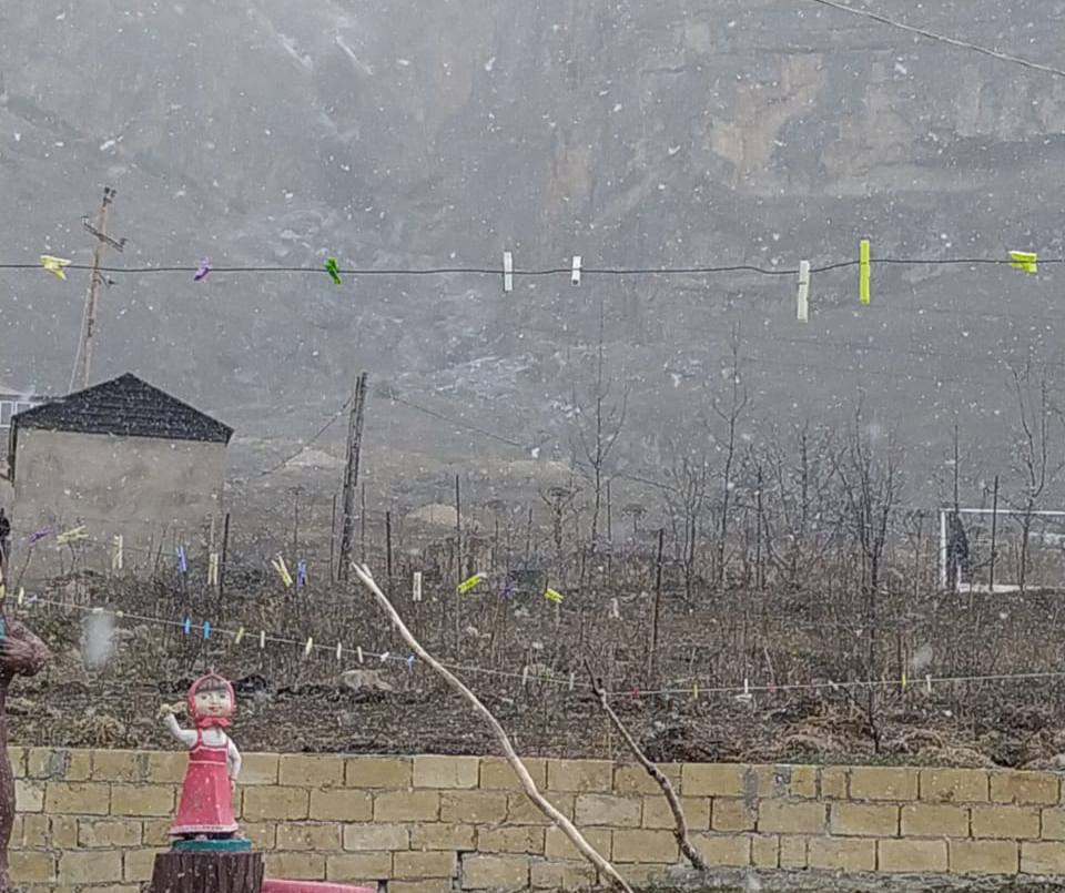 Şimal bölgəsinə yenə qar yağır - VİDEO Şimal bölgəsinə yenə qar yağır - VİDEO