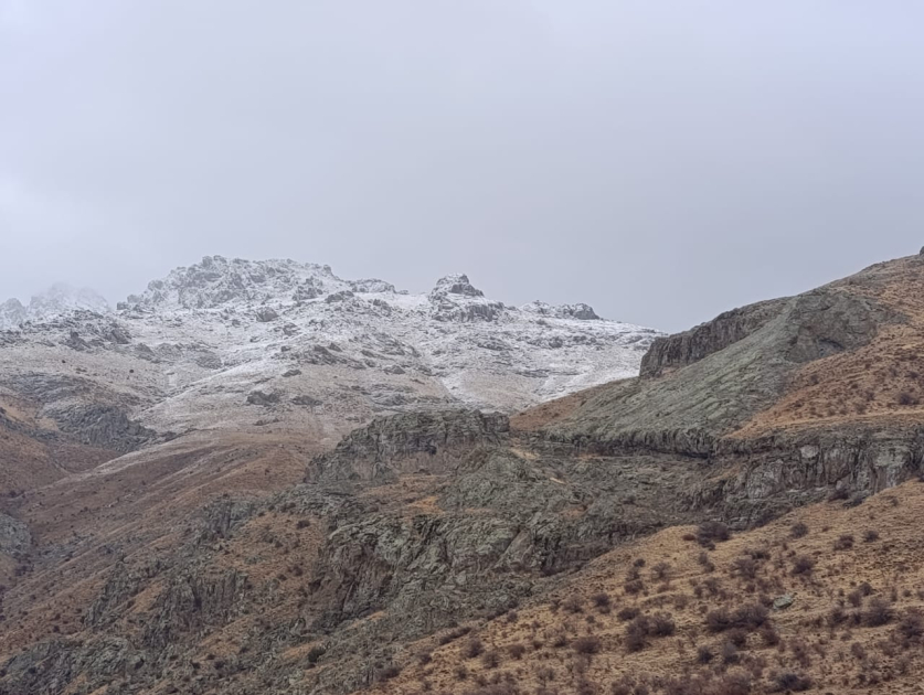 Batabata və Parağaçaya qar yağıb - FOTO Batabata və Parağaçaya qar yağıb - FOTO