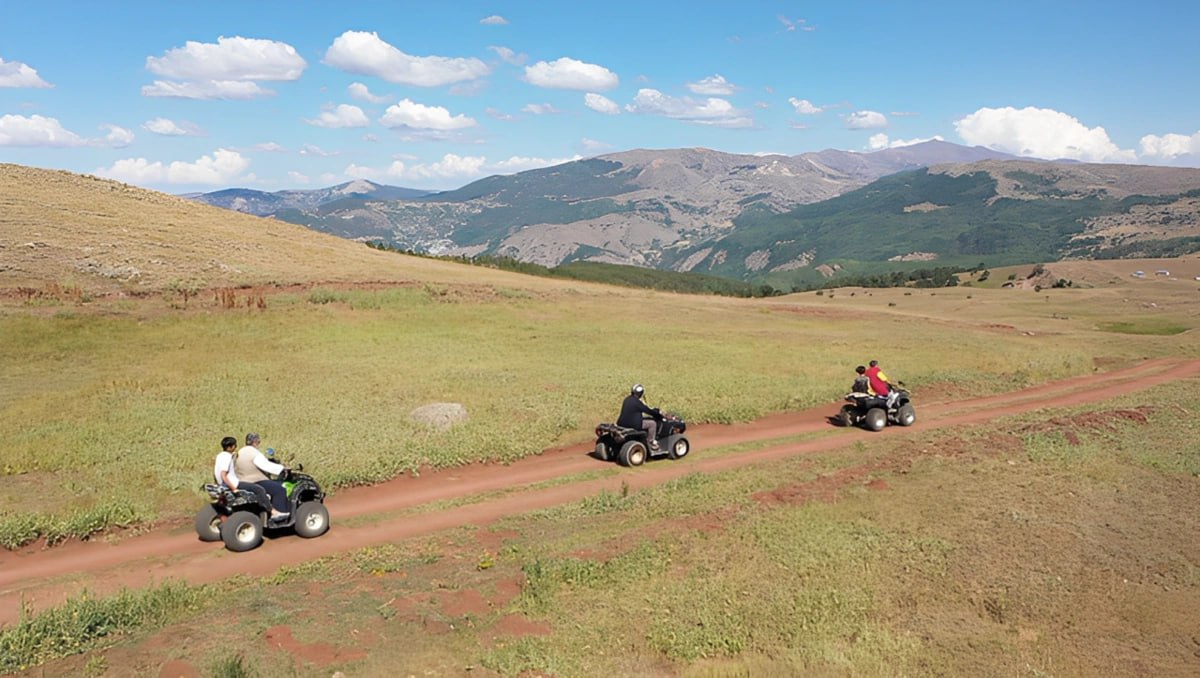 İstirahət zonalarında nəzarətsiz kvadrosikllər kabusa çevrilir - VİDEO İstirahət zonalarında nəzarətsiz kvadrosikllər kabusa çevrilir - VİDEO