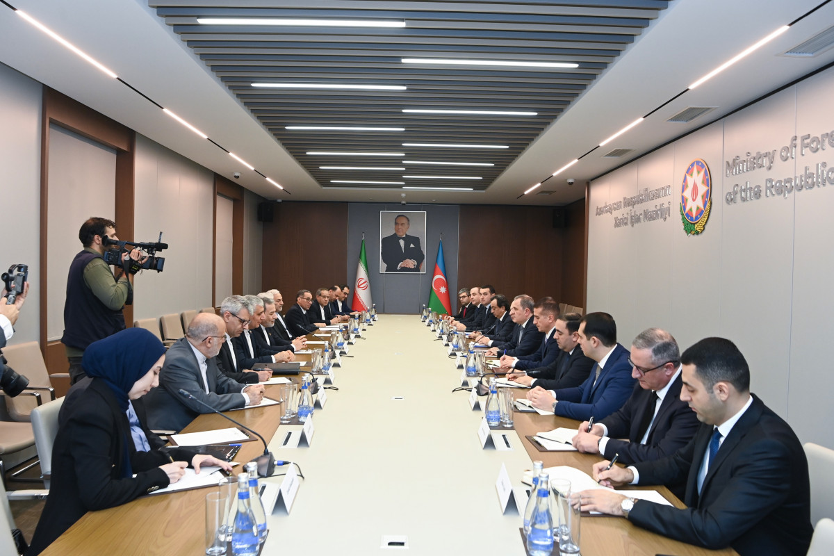 Ceyhun Bayramov Əraqçi ilə görüşdü: Nələr müzakirə edildi? – FOTO Ceyhun Bayramov Əraqçi ilə görüşdü: Nələr müzakirə edildi? – FOTO