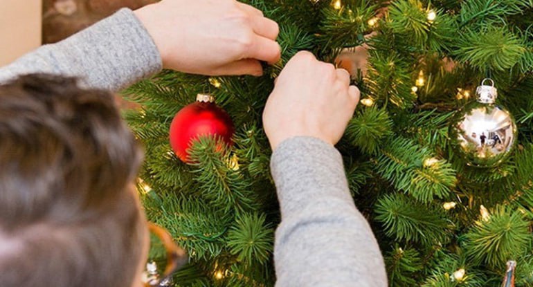 Yolkaya bu oyuncaqları asmaq olmaz - SƏBƏB